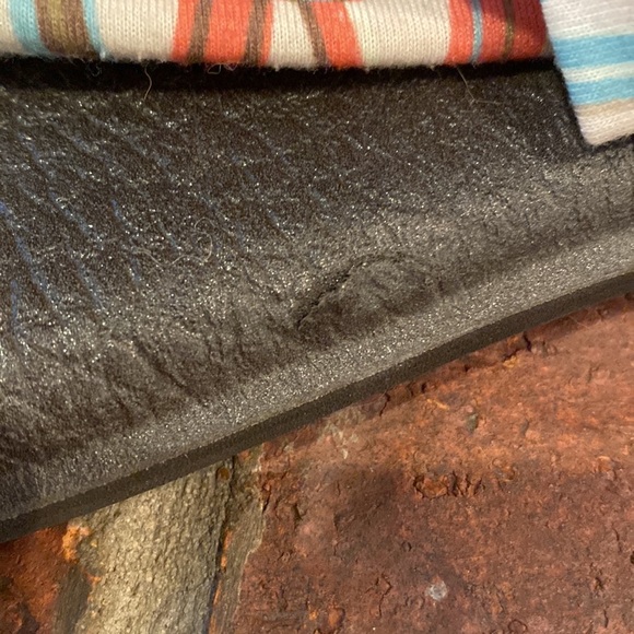 Sanuk Sandals Size 8 - Picture 2 of 5